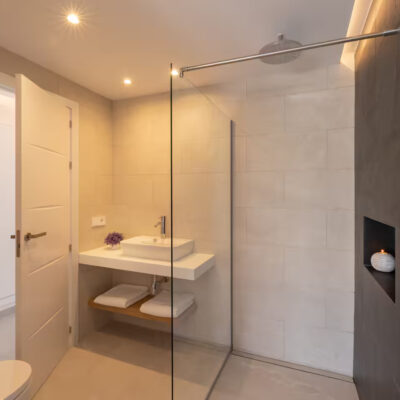 bc29ce33-aeb8-409e-a58b-5632d630f57b